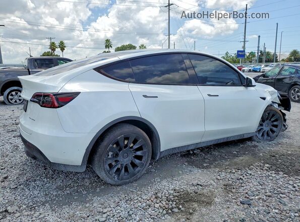7SAYGDEE8RA240261 2024 TESLA MODEL White Rear right