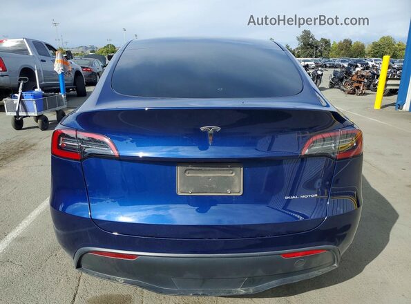 7SAYGDEE8RF985661 2024 TESLA MODEL Blue Հետևի տեսք
