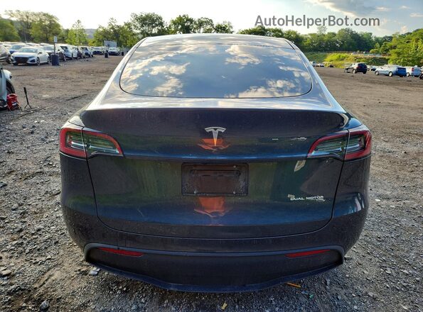 7SAYGDEE8RF988821 2024 TESLA MODEL Charcoal Vista trasera