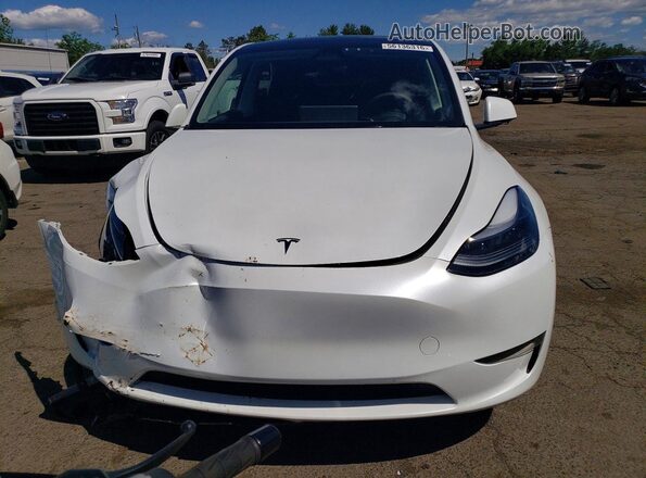 7SAYGDEE8SA342178 2025 TESLA MODEL Белый Вид спереди