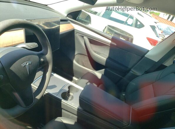 7SAYGDEE8SA342178 2025 TESLA MODEL Белый Вид щитка приборов