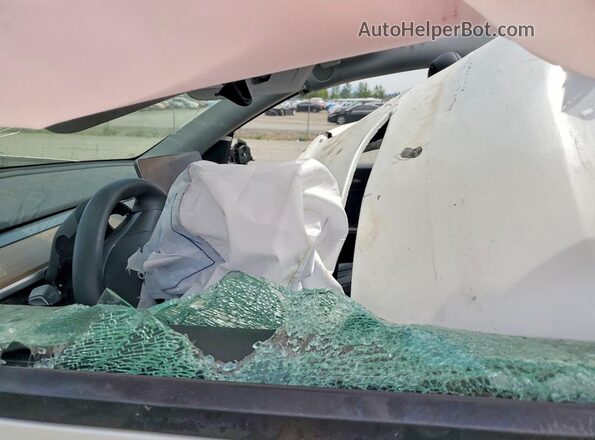 7SAYGDEE8SF215952 2025 TESLA MODEL Белый Вид салона спереди