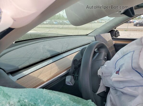 7SAYGDEE8SF215952 2025 TESLA MODEL Белый Вид щитка приборов