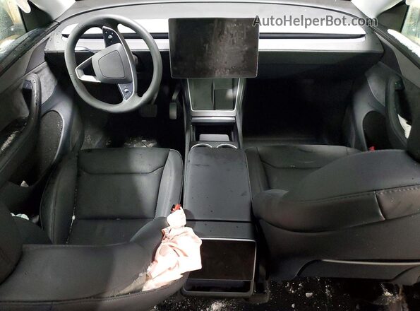 7SAYGDEE8TA471152 2026 TESLA MODEL Gray Առջևի վահանակի տեսք