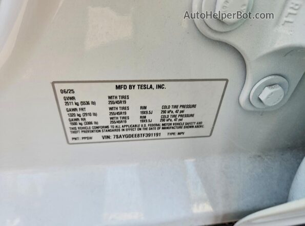 7SAYGDEE8TF391191 2026 TESLA MODEL White Vista del compartimento del motor