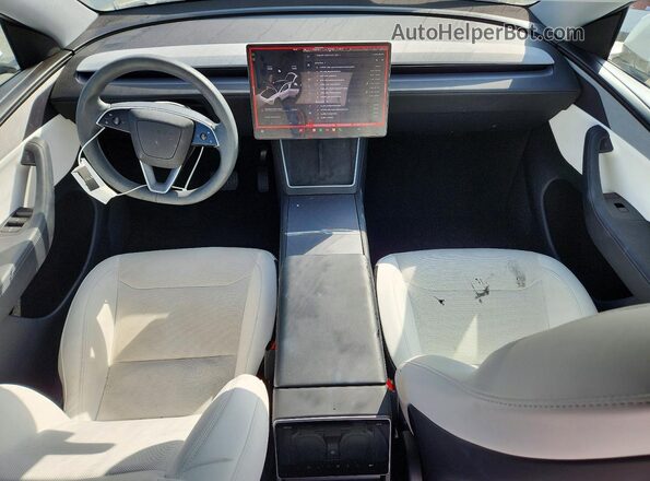 7SAYGDEE8TF391191 2026 TESLA MODEL White Vista del salpicadero