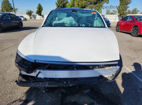 7SAYGDEE8TF515668 2026 TESLA MODEL White უკანა სალონის ხედი