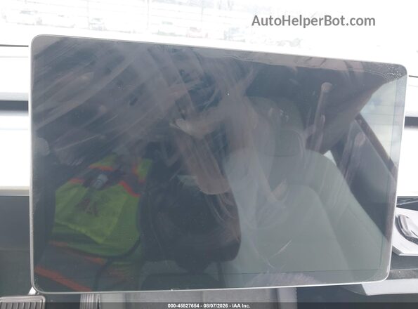 7SAYGDEE9NF535737 2022 TESLA MODEL Y White Հետևի նստատեղերի տեսք