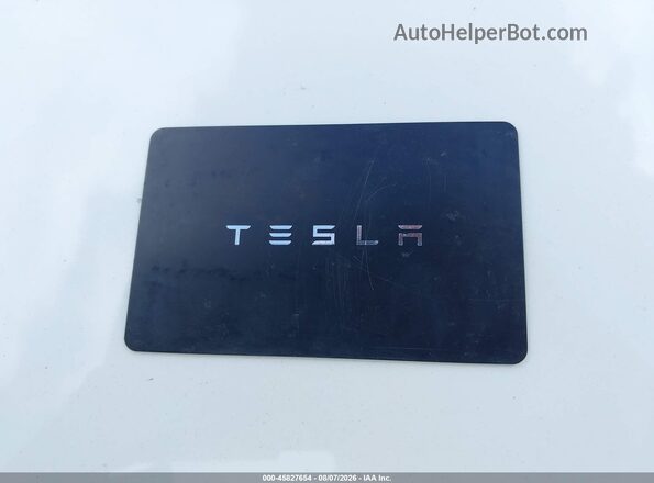 7SAYGDEE9NF535737 2022 TESLA MODEL Y White Հետևի տեսք