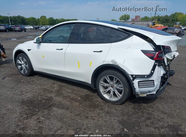 7SAYGDEE9PA088911 2023 TESLA MODEL Y White Tył lewy