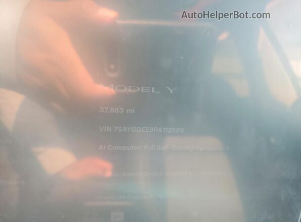 7SAYGDEE9PA112589 2023 TESLA MODEL Red Widok zestawu wskaźników
