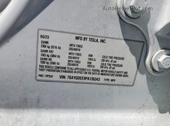 7SAYGDEE9PA136343 2023 TESLA MODEL White Вид підкапотного простору