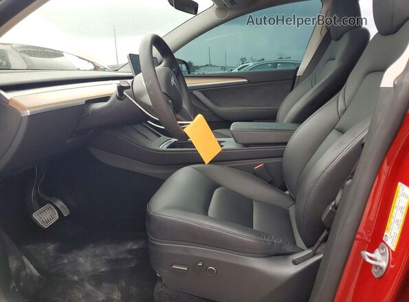 7SAYGDEE9PA177460 2023 TESLA MODEL Red წინა სალონის ხედი