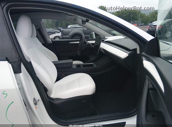 7SAYGDEE9PF855580 2023 TESLA MODEL Y Gray Սալոնի դիմացի տեսք