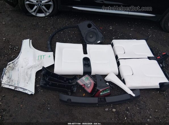 7SAYGDEE9PF855580 2023 TESLA MODEL Y Gray Սարքավորումների վահանակի տեսք
