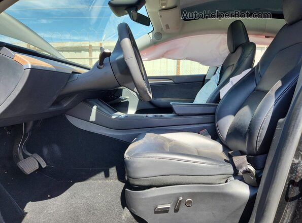 7SAYGDEE9PF904051 2023 TESLA MODEL Black წინა სალონის ხედი