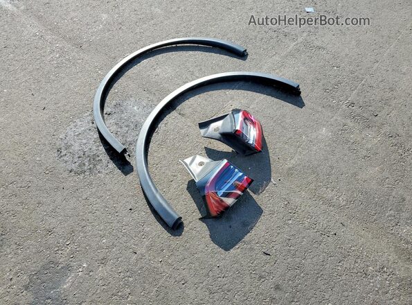 7SAYGDEE9RF064257 2024 TESLA MODEL Blue Engine compartment view