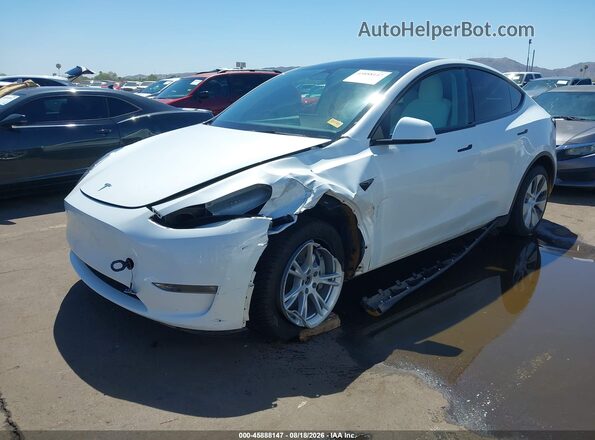 7SAYGDEEXPF638927 2023 TESLA MODEL Y White წინა მარცხენა ხედი სამი მეოთხედიდან
