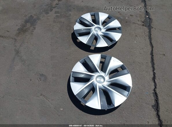 7SAYGDEEXPF638927 2023 TESLA MODEL Y White ხელსაწყოთა პანელის ხედი