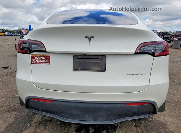 7SAYGDEEXPF664427 2023 TESLA MODEL Белый Вид сзади