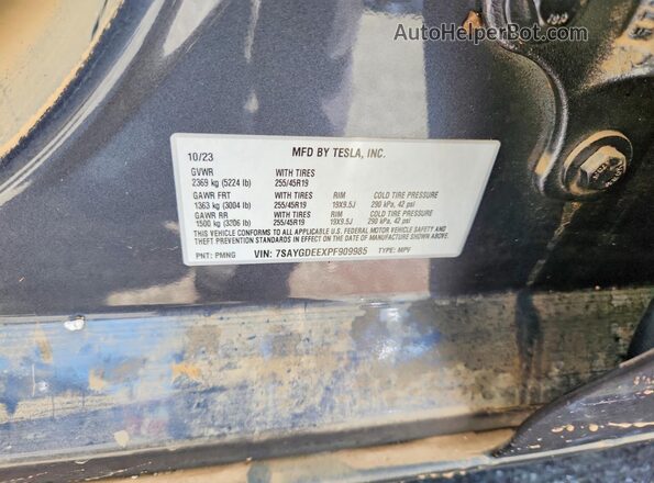 7SAYGDEEXPF909985 2023 TESLA MODEL Gray Widok naklejki z numerem VIN