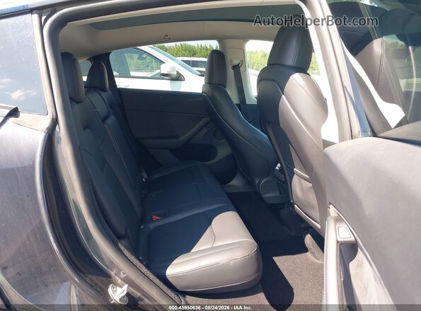 7SAYGDEEXRA264237 2024 TESLA MODEL Y Серый Вид наклейки с VIN-кодом
