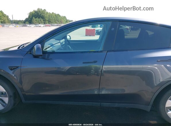7SAYGDEEXRA264237 2024 TESLA MODEL Y Серый Панорамный вид салона 360°