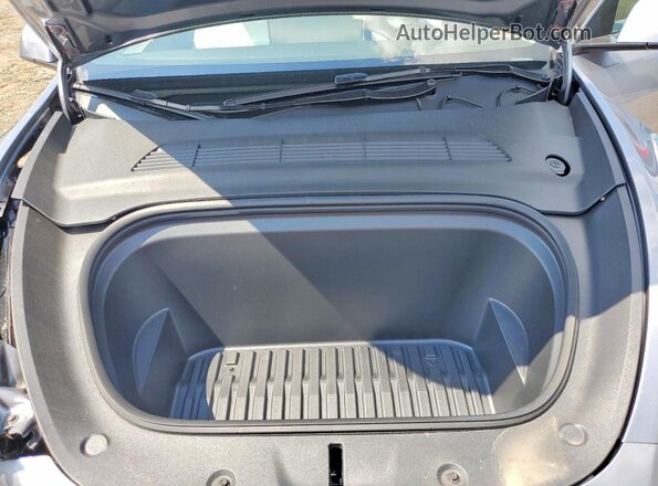7SAYGDEEXRA302520 2024 TESLA MODEL Silver Widok wnętrza z tyłu