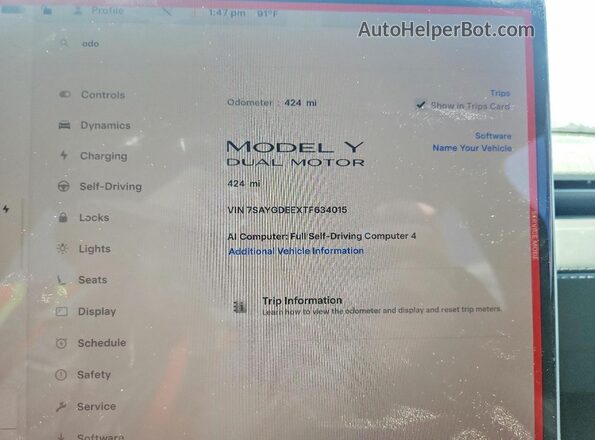 7SAYGDEEXTF634015 2026 TESLA MODEL Red ხელსაწყოთა პანელის ხედი