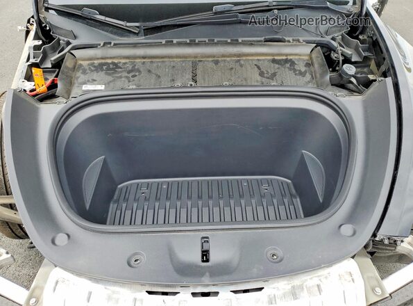 7SAYGDEF0NF484797 2022 TESLA MODEL Black Rear interior view