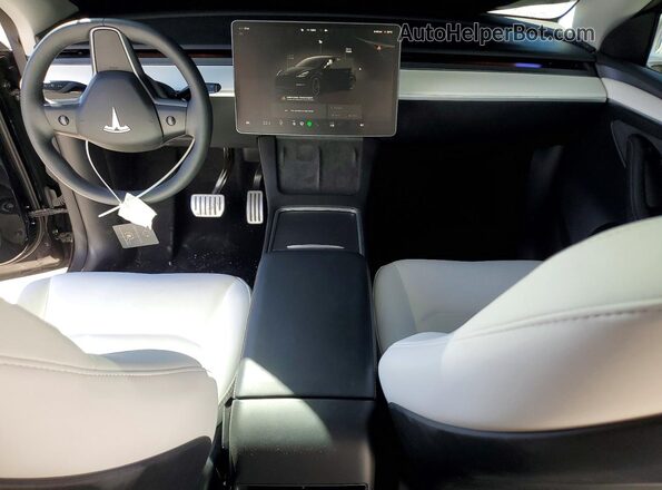 7SAYGDEF0RF022813 2024 TESLA MODEL Black Առջևի վահանակի տեսք
