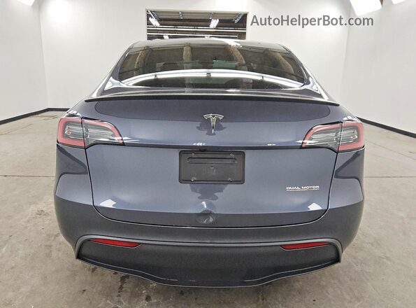 7SAYGDEF1PF793939 2023 TESLA MODEL Gray Rear view