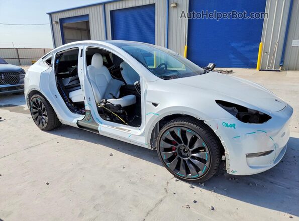 7SAYGDEF2PF595872 2023 TESLA MODEL White Передня права чверть
