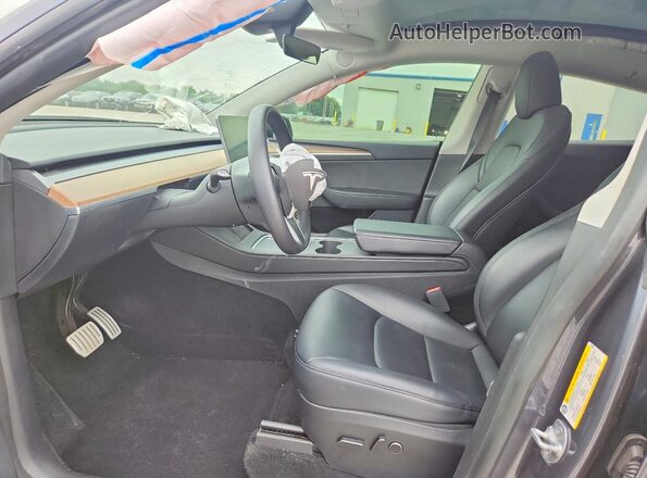 7SAYGDEF2PF813695 2023 TESLA MODEL Gray წინა სალონის ხედი