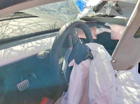 7SAYGDEF2PF863478 2023 TESLA MODEL Белый Вид щитка приборов