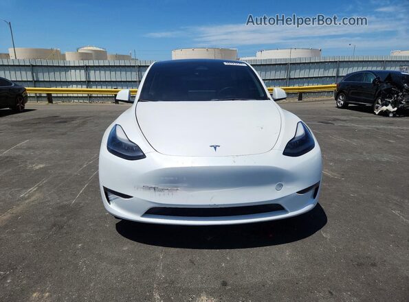 7SAYGDEF2PF942827 2023 TESLA MODEL Белый Вид спереди