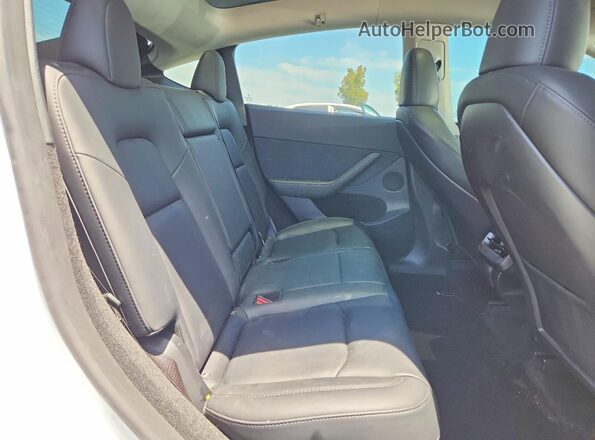7SAYGDEF2PF942827 2023 TESLA MODEL Белый Вид задних сидений