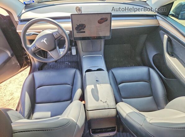 7SAYGDEF2PF976878 2023 TESLA MODEL Черный Вид панели приборов