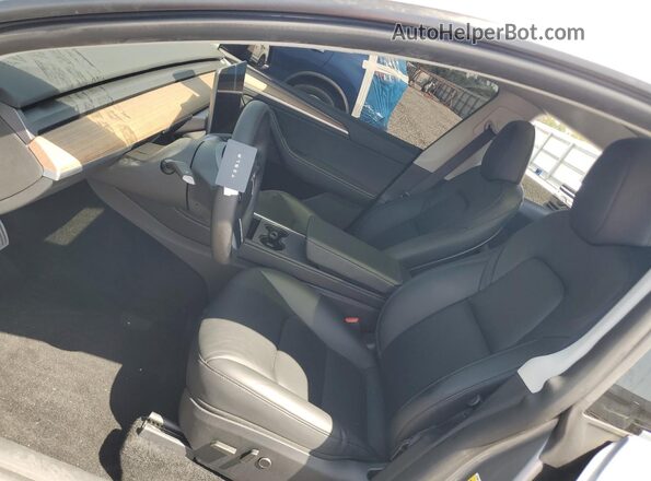 7SAYGDEF2RA312368 2024 TESLA MODEL Серый Вид салона спереди