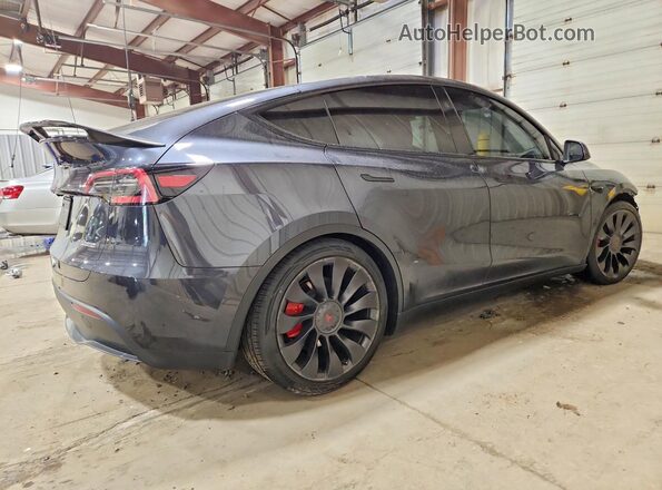 7SAYGDEF2RA326237 2024 TESLA MODEL Серый Задняя правая четверть