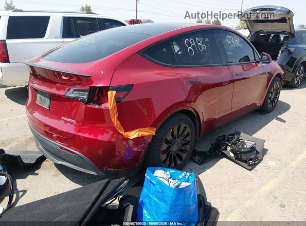 7SAYGDEF4RA268986 2024 TESLA MODEL Y Red Հետևի աջ