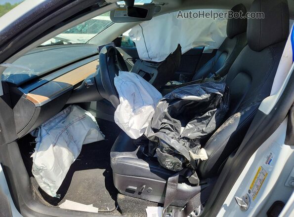 7SAYGDEF5NF308747 2022 TESLA MODEL Белый Вид салона спереди