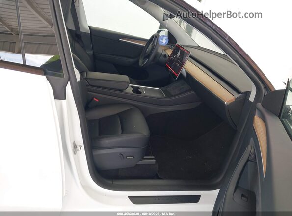 7SAYGDEF5RA266096 2024 TESLA MODEL Y Белый Вид салона спереди