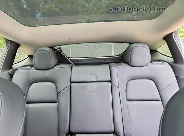 7SAYGDEF6NF451884 2022 TESLA MODEL Gray Rear seats view