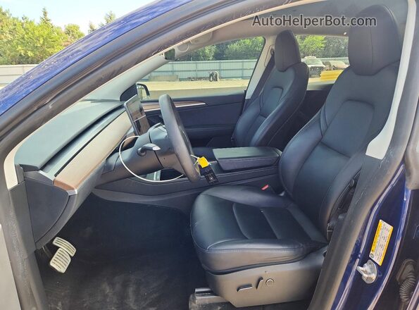 7SAYGDEF6PF826708 2023 TESLA MODEL Blue Vista interior delantera