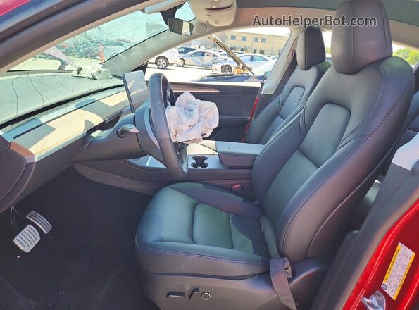 7SAYGDEF6SA374569 2025 TESLA MODEL Red Vista interior delantera