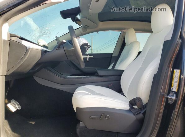 7SAYGDEF6SF243287 2025 TESLA MODEL Угольный Вид салона спереди