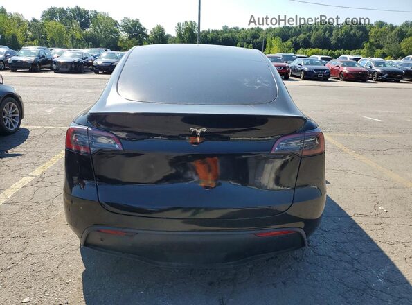 7SAYGDEF7PF846739 2023 TESLA MODEL Black Հետևի տեսք