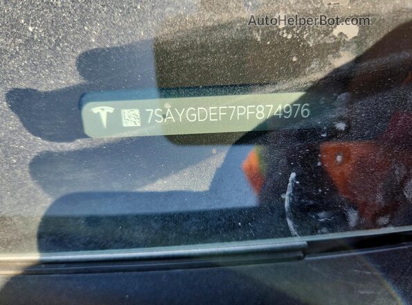 7SAYGDEF7PF874976 2023 TESLA MODEL Gray Vista del compartimento del motor