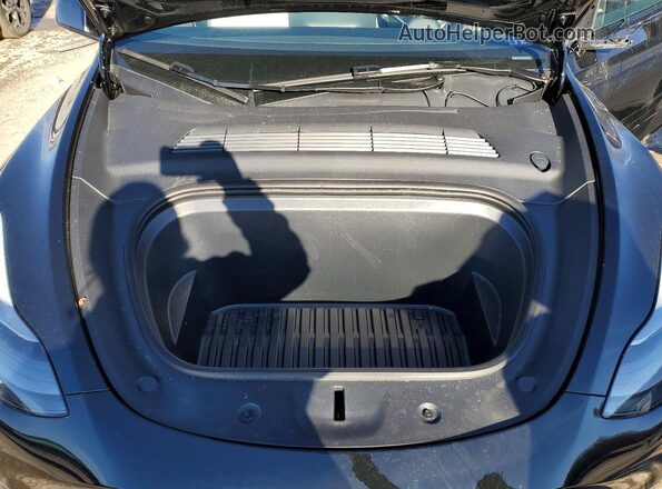 7SAYGDEF7RA264611 2024 TESLA MODEL Y Черный Вид подкапотного пространства